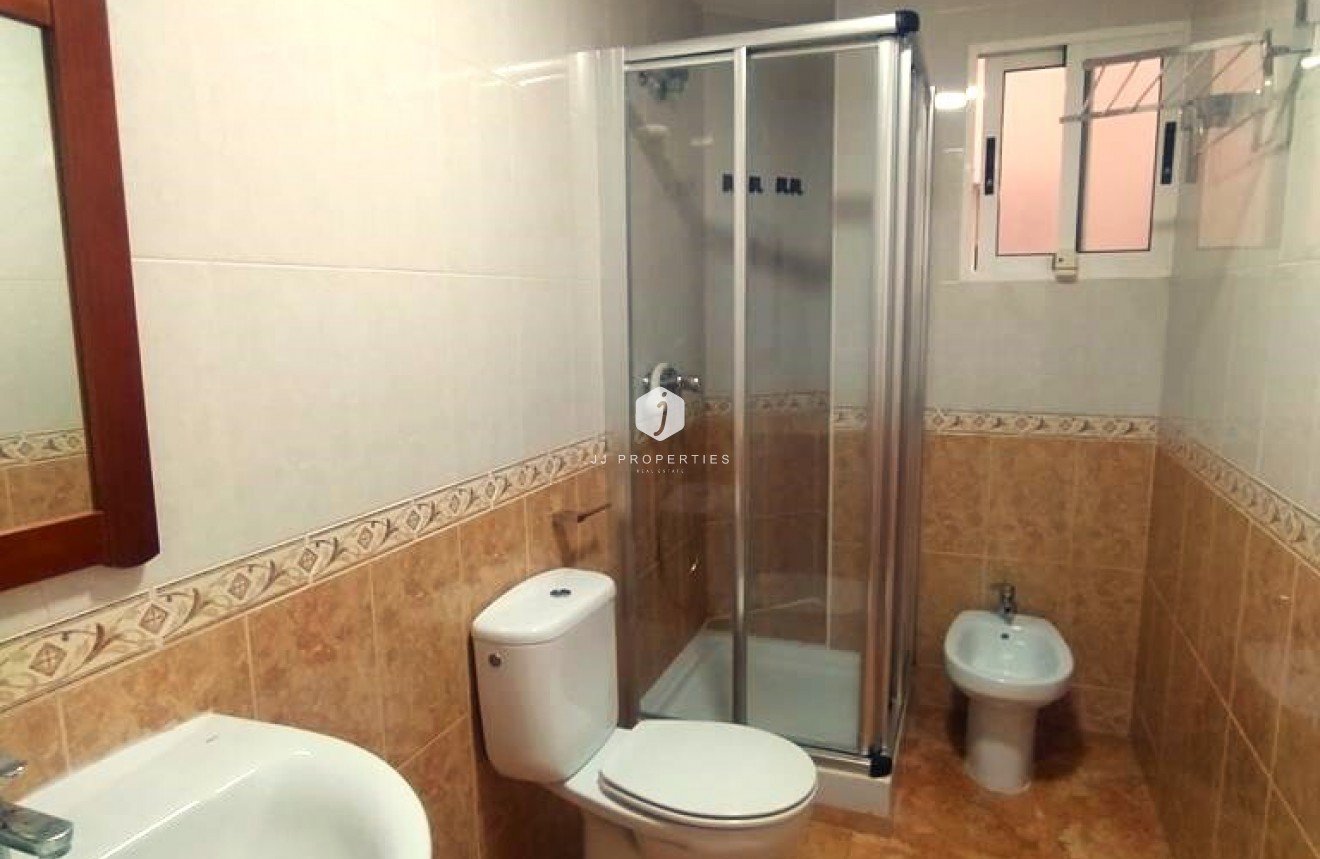 Tweedehands - Appartement / flat -
Torrevieja - El molino