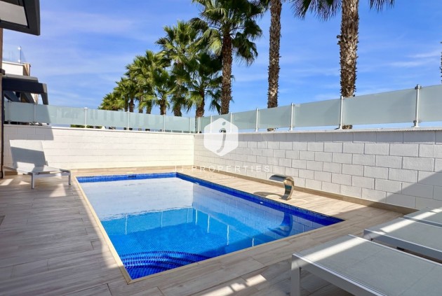 Tweedehands - Villa -
Orihuela Costa - Costa Blanca