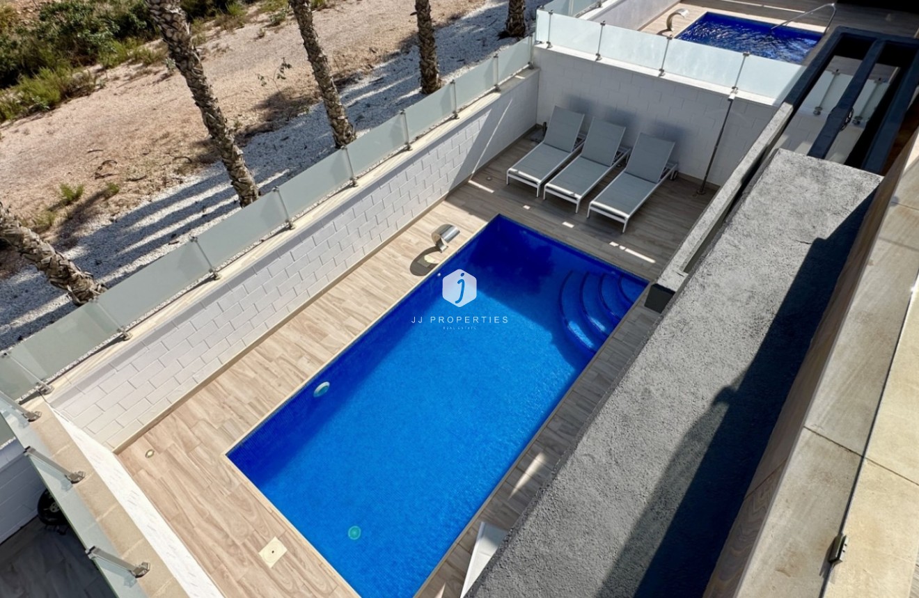 Tweedehands - Villa -
Orihuela Costa - Costa Blanca