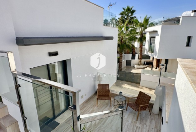 Tweedehands - Villa -
Orihuela Costa - Costa Blanca