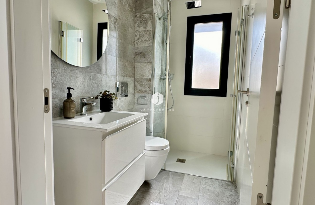 Tweedehands - Villa -
Orihuela Costa - Costa Blanca