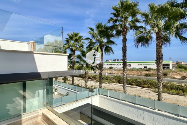 Tweedehands - Villa -
Orihuela Costa - Costa Blanca