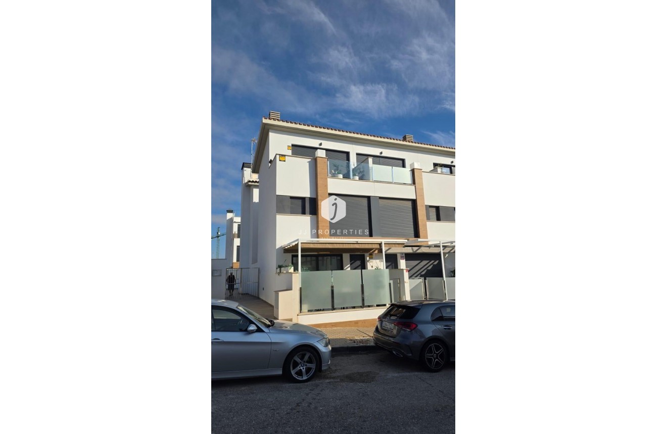 Tweedehands - Chalet -
Guardamar del Segura - Los Secanos