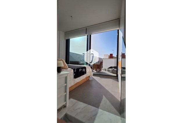 Tweedehands - Chalet -
Guardamar del Segura - Los Secanos