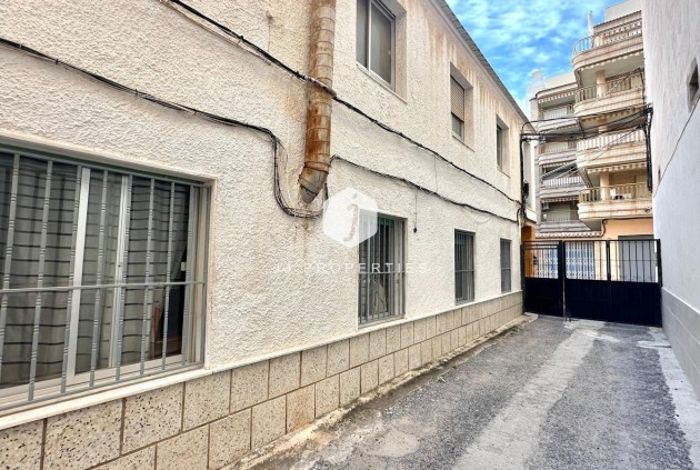 Tweedehands - Chalet -
Torrevieja - Playa del Cura