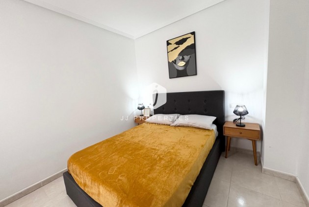 Tweedehands - Appartement / flat -
Torrevieja - Costa Blanca