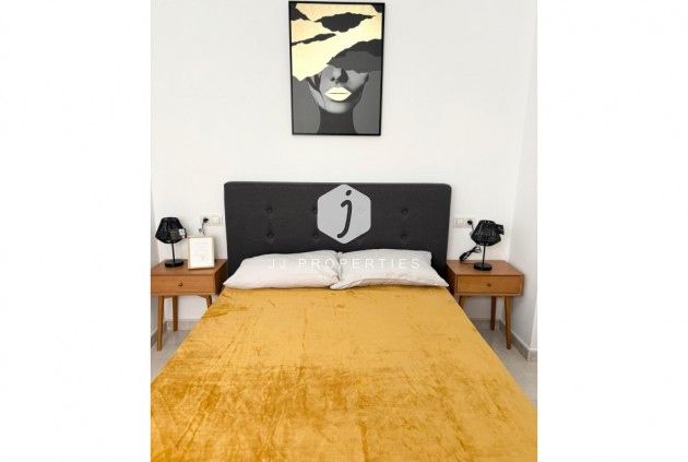 Tweedehands - Appartement / flat -
Torrevieja - Costa Blanca