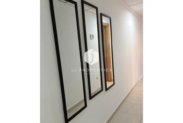 Tweedehands - Appartement / flat -
Torrevieja - Costa Blanca