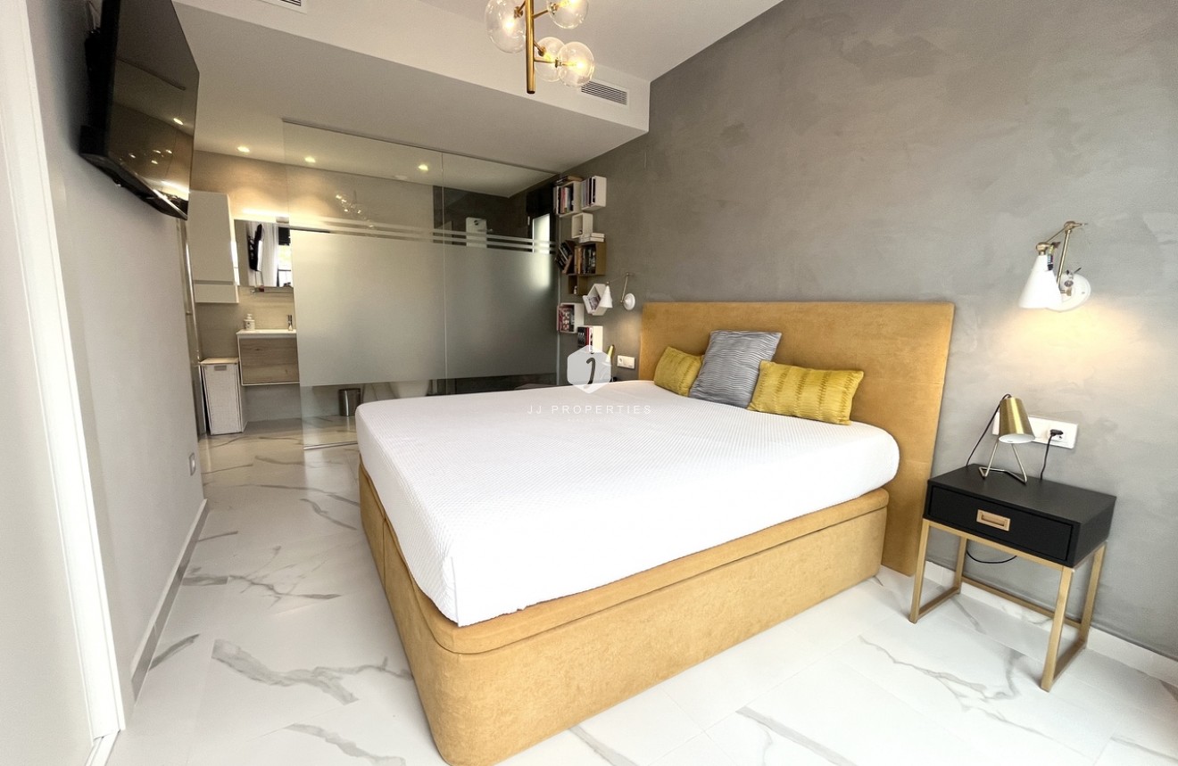 Tweedehands - Appartement / flat -
San Miguel de Salinas - Inland