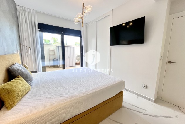 Tweedehands - Appartement / flat -
San Miguel de Salinas - Inland