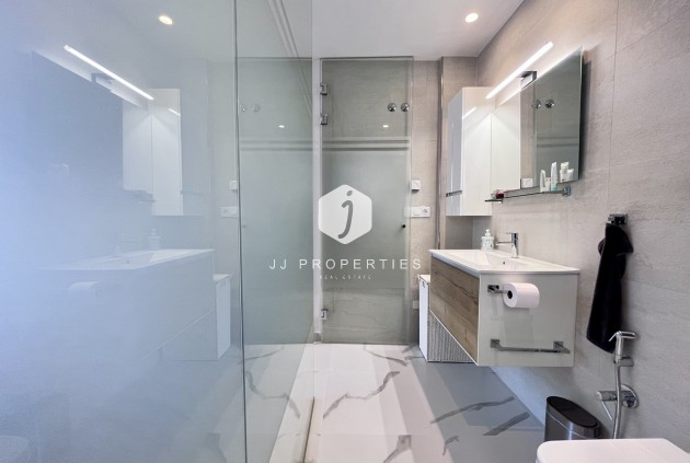 Tweedehands - Appartement / flat -
San Miguel de Salinas - Inland