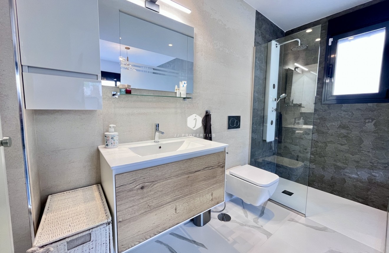 Tweedehands - Appartement / flat -
San Miguel de Salinas - Inland