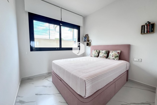 Tweedehands - Appartement / flat -
San Miguel de Salinas - Inland