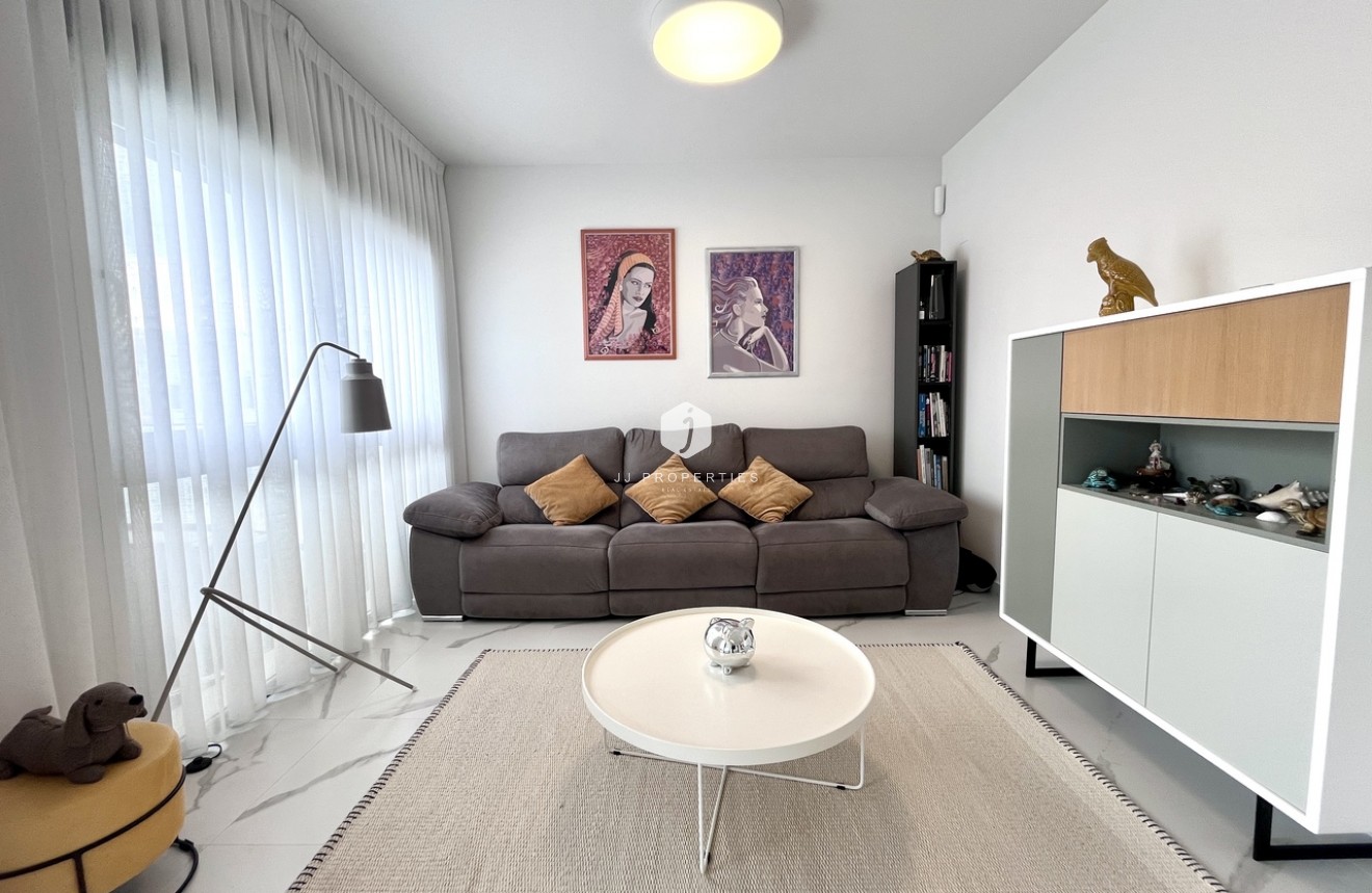 Tweedehands - Appartement / flat -
San Miguel de Salinas - Inland