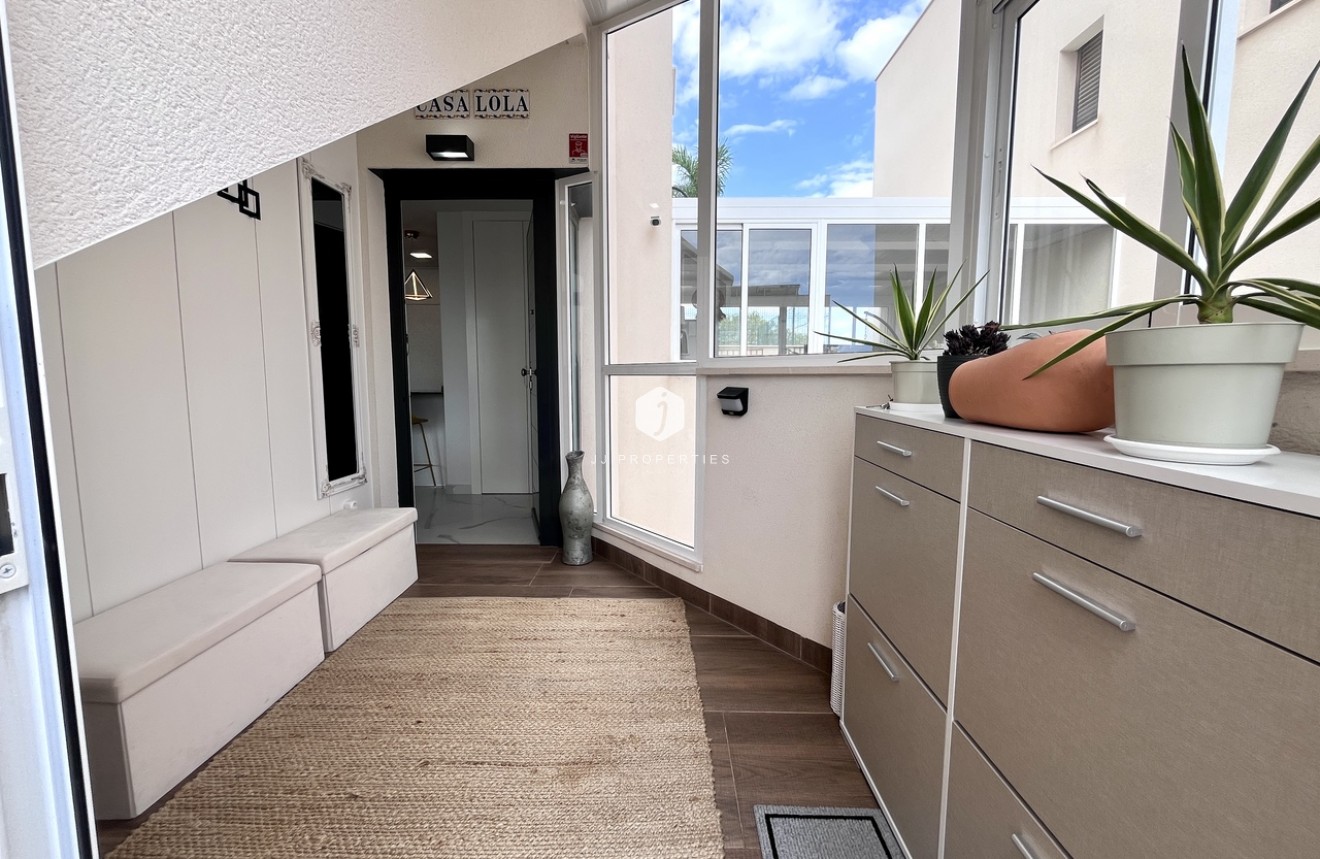 Tweedehands - Appartement / flat -
San Miguel de Salinas - Inland