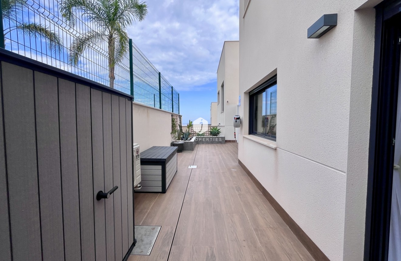 Tweedehands - Appartement / flat -
San Miguel de Salinas - Inland