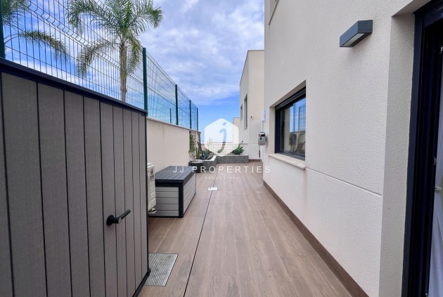 Tweedehands - Appartement / flat -
San Miguel de Salinas - Inland