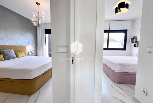 Tweedehands - Appartement / flat -
San Miguel de Salinas - Inland