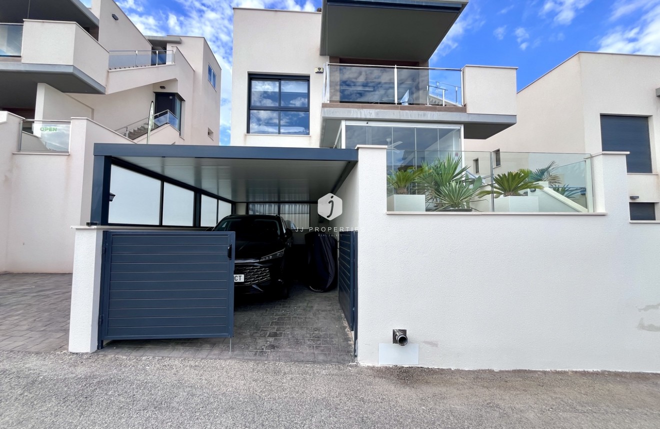 Tweedehands - Appartement / flat -
San Miguel de Salinas - Inland