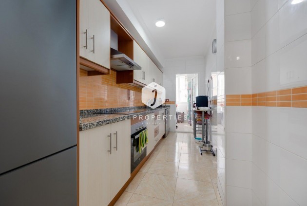 Tweedehands - Appartement / flat -
Torrevieja - Centro