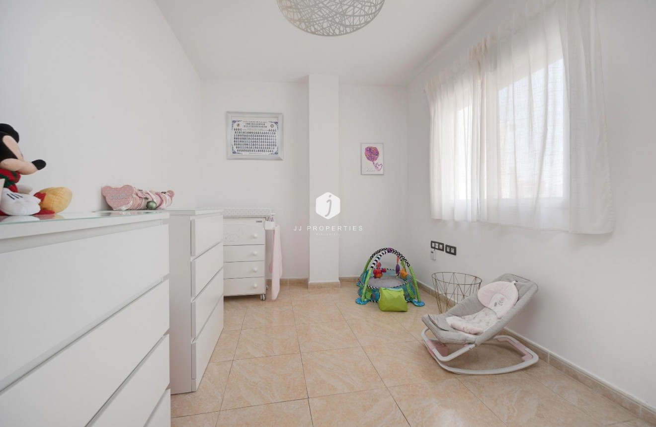 Tweedehands - Appartement / flat -
Torrevieja - Centro