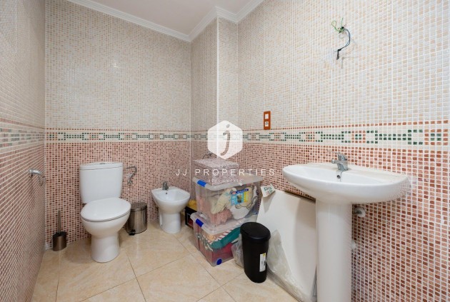 Tweedehands - Appartement / flat -
Torrevieja - Centro
