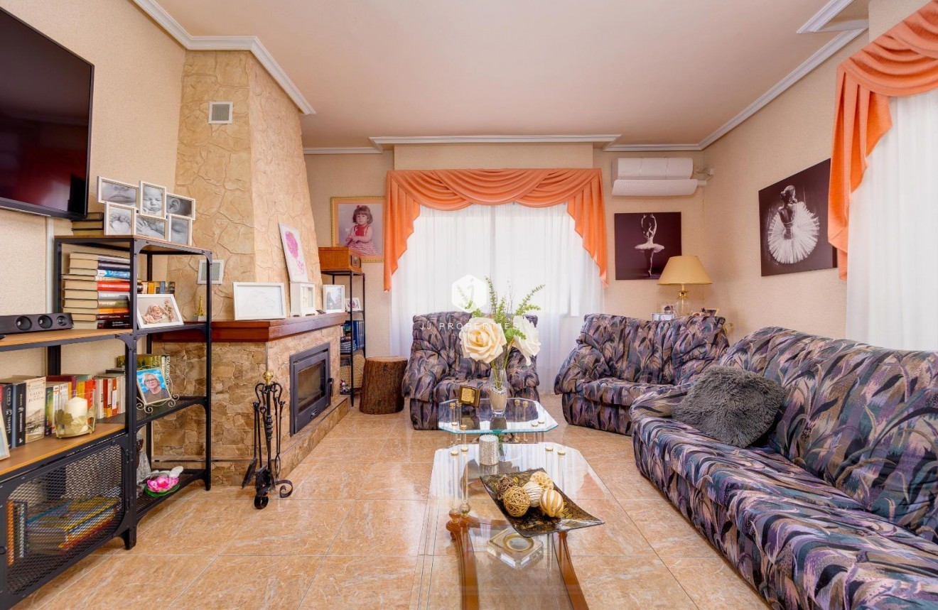 Tweedehands - Appartement / flat -
Torrevieja - Centro