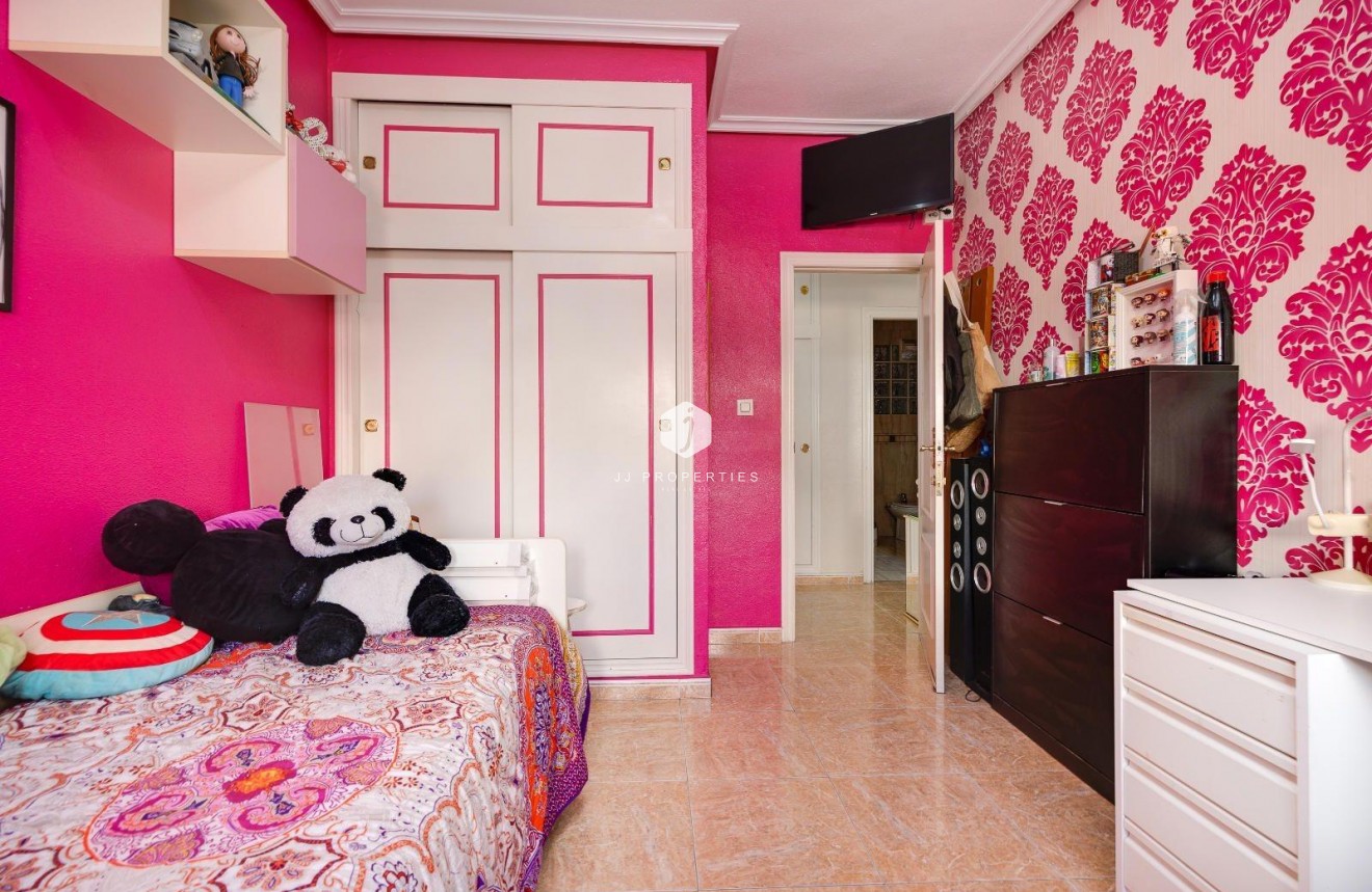 Tweedehands - Appartement / flat -
Torrevieja - Centro