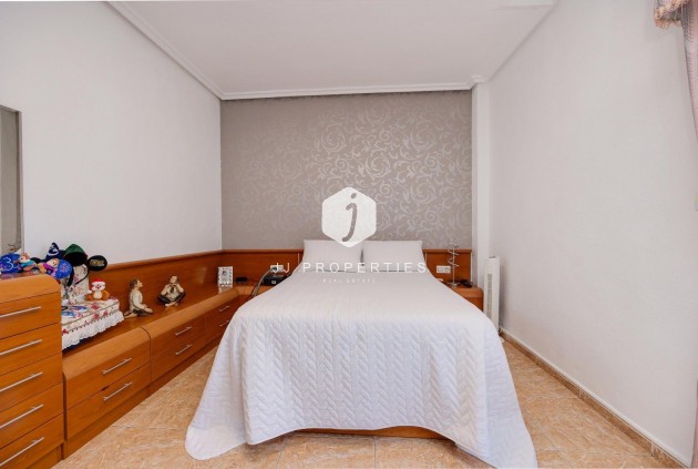 Tweedehands - Appartement / flat -
Torrevieja - Centro