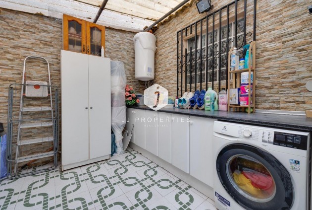 Tweedehands - Appartement / flat -
Torrevieja - Centro