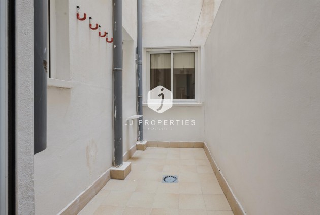 Tweedehands - Appartement / flat -
Torrevieja - Costa Blanca