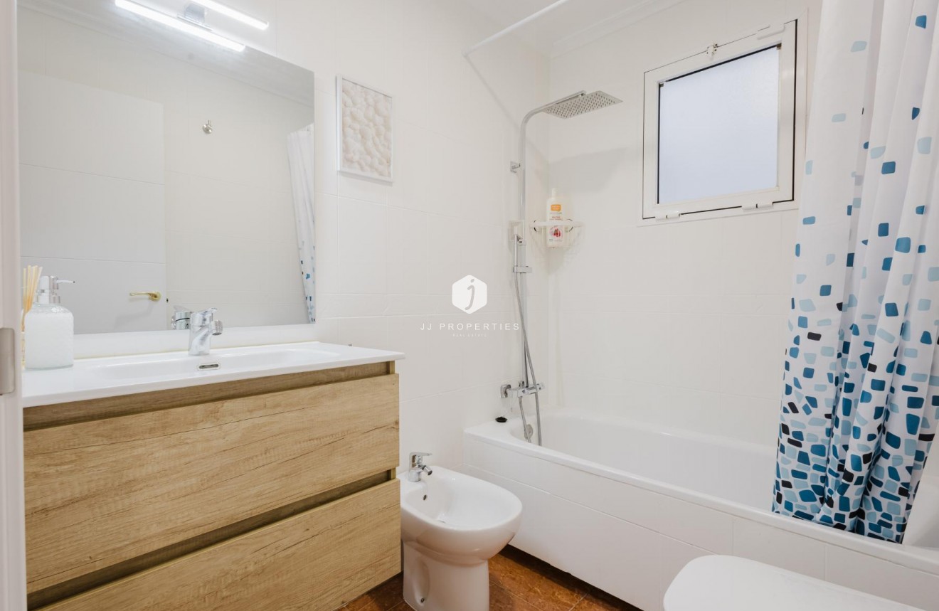 Tweedehands - Appartement / flat -
Torrevieja - Costa Blanca