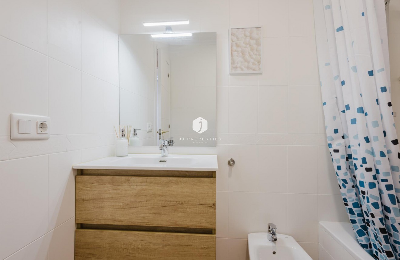 Tweedehands - Appartement / flat -
Torrevieja - Costa Blanca