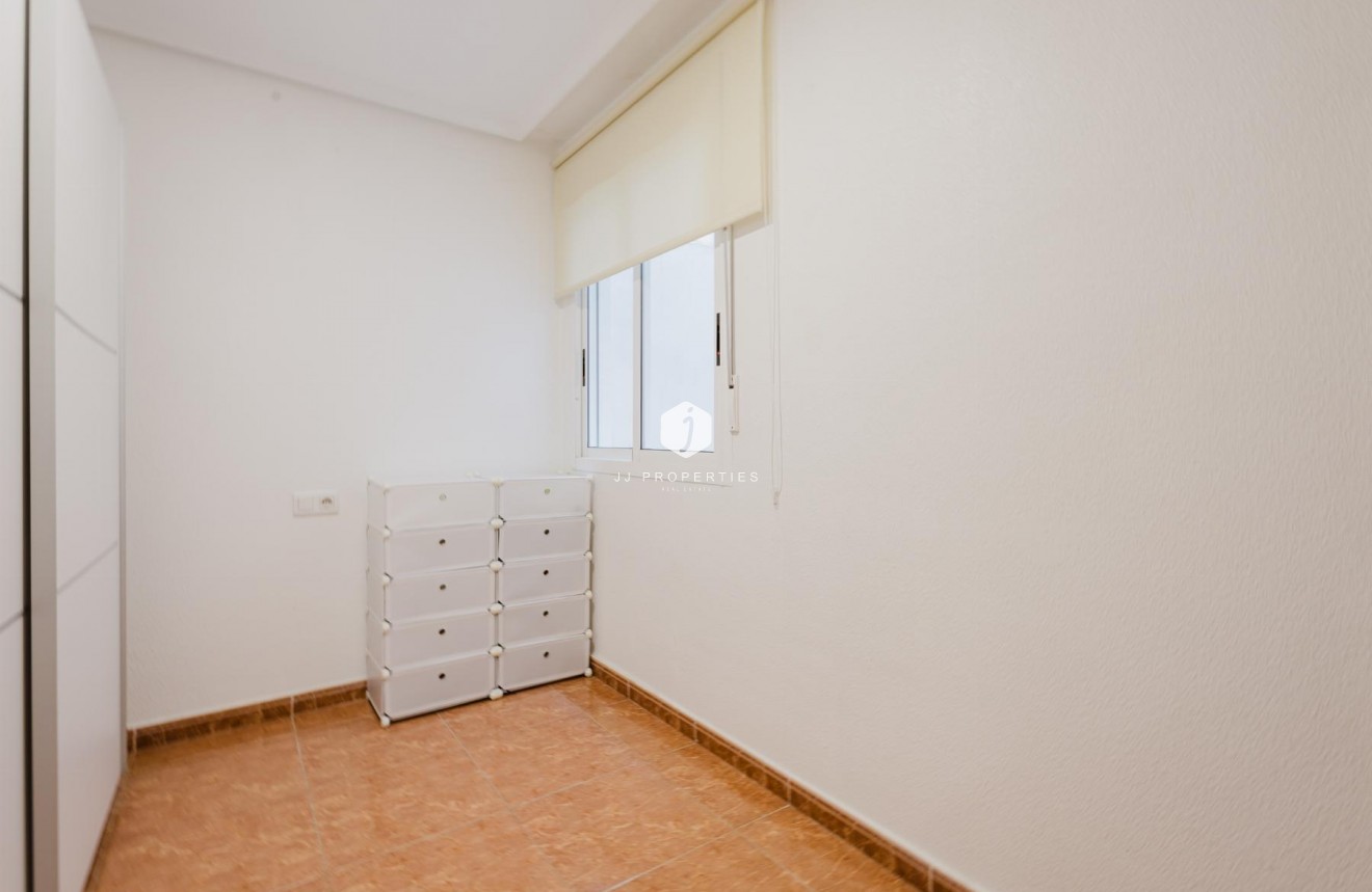 Tweedehands - Appartement / flat -
Torrevieja - Costa Blanca