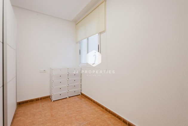 Tweedehands - Appartement / flat -
Torrevieja - Costa Blanca