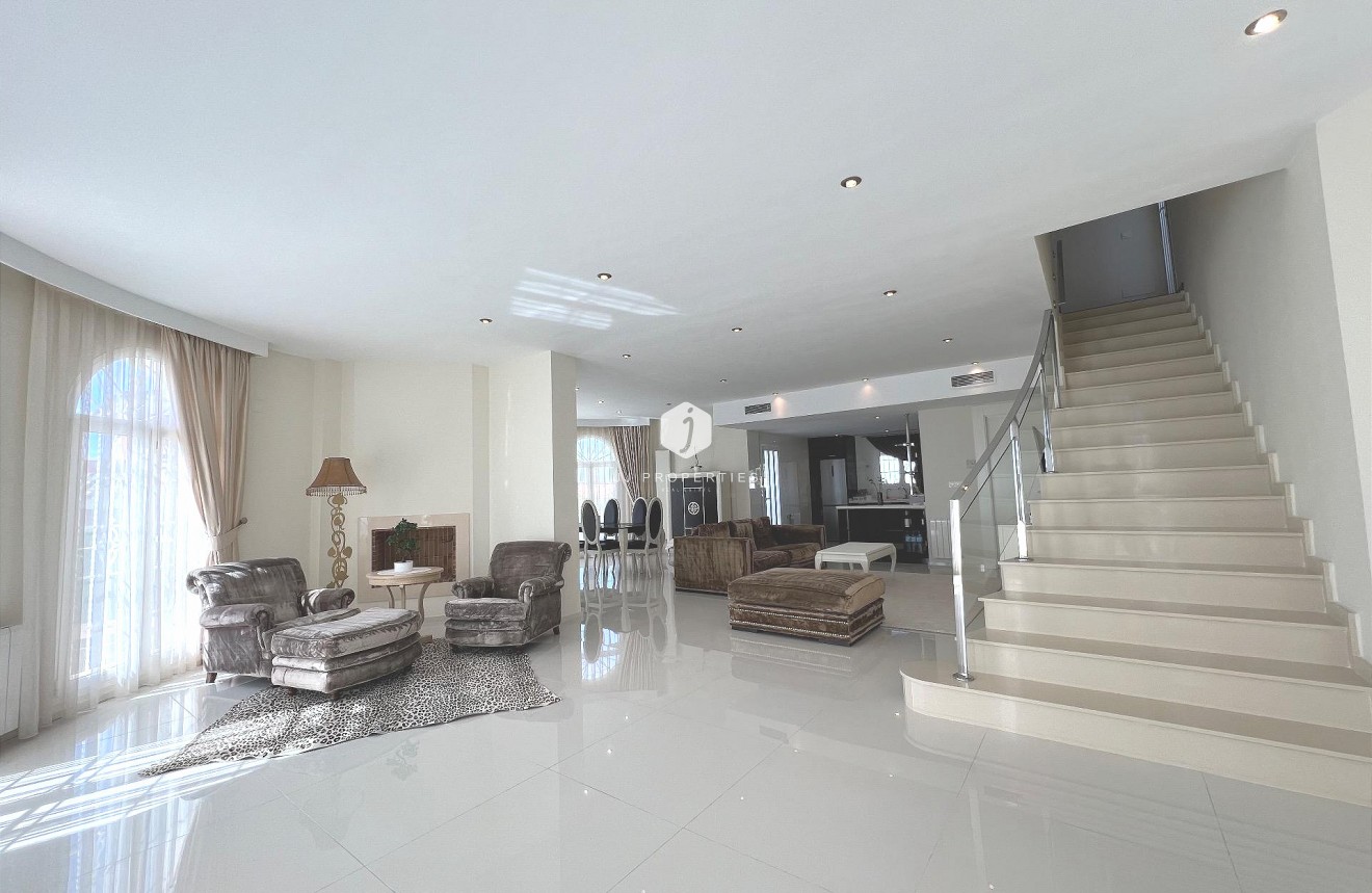 Tweedehands - Villa -
Ciudad Quesada - Costa Blanca