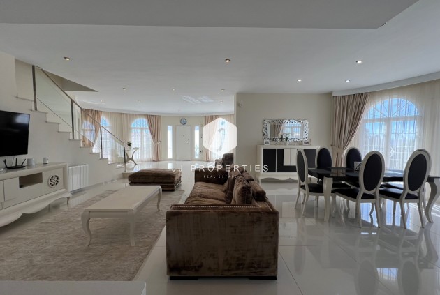 Tweedehands - Villa -
Ciudad Quesada - Costa Blanca