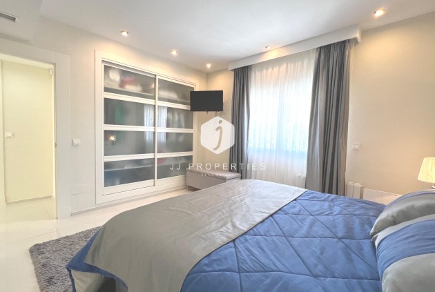 Tweedehands - Villa -
Ciudad Quesada - Costa Blanca