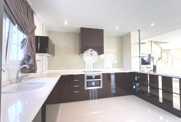 Tweedehands - Villa -
Ciudad Quesada - Costa Blanca