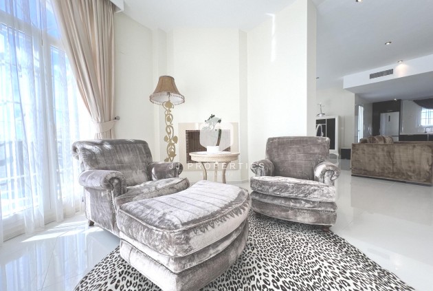 Tweedehands - Villa -
Ciudad Quesada - Costa Blanca