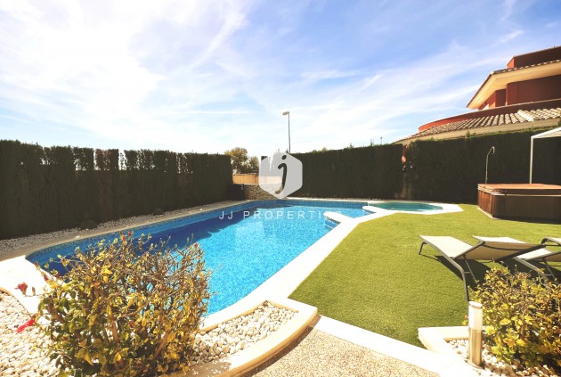 Tweedehands - Villa -
Ciudad Quesada - Costa Blanca