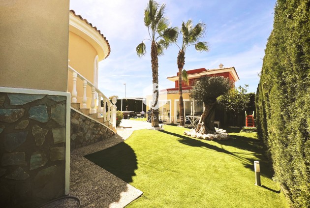 Tweedehands - Villa -
Ciudad Quesada - Costa Blanca