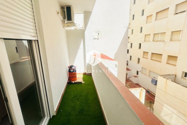 Tweedehands - Appartement / flat -
Torrevieja - Playa del Cura