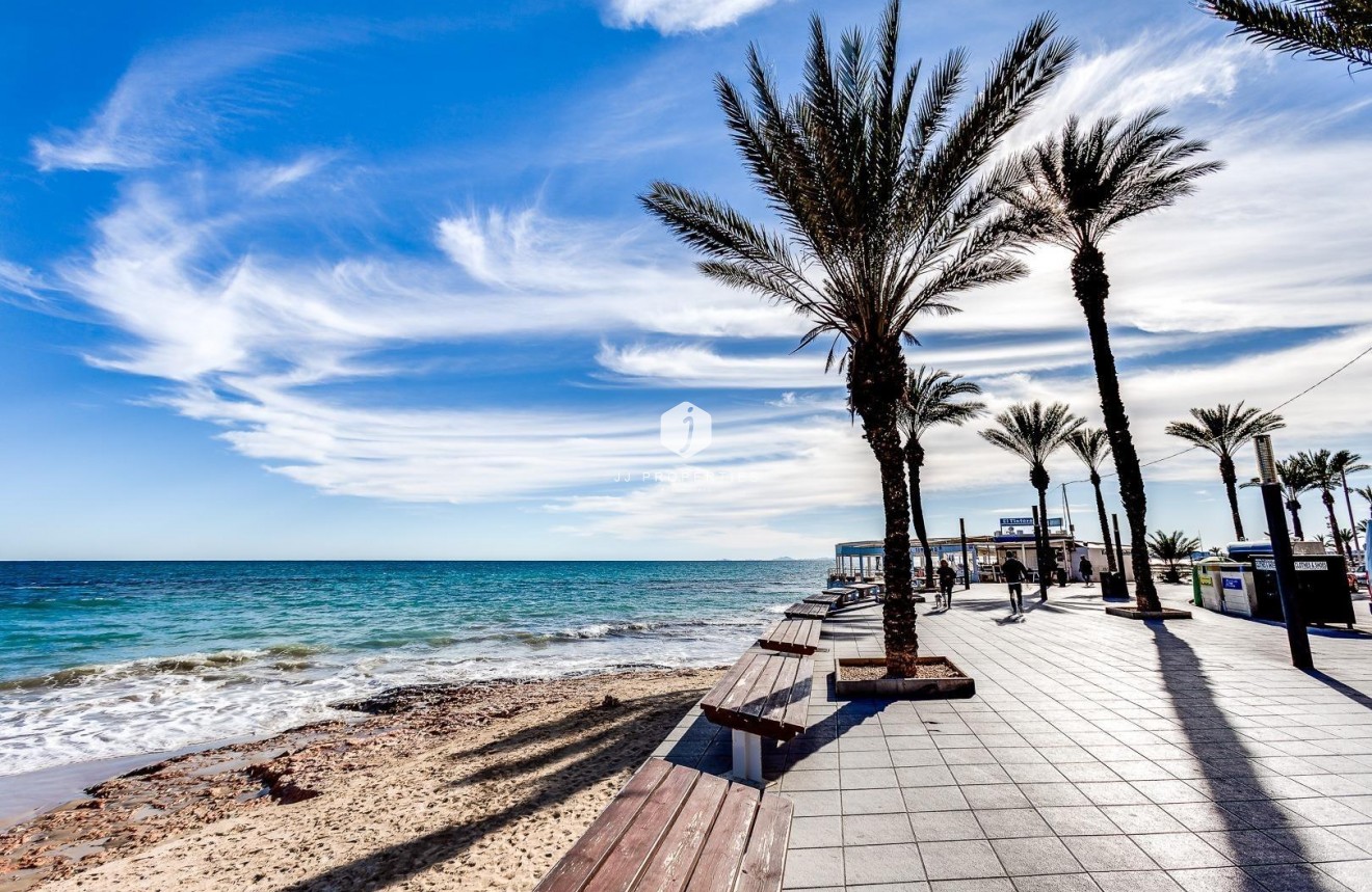 Tweedehands - Appartement / flat -
Torrevieja - Playa del Cura
