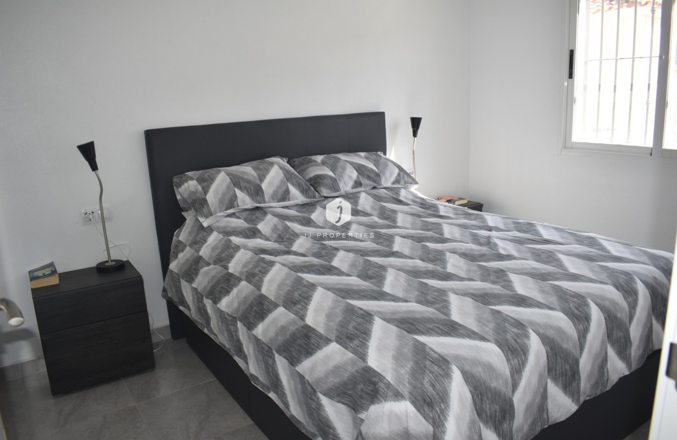 Tweedehands - Bungalow -
Algorfa - Inland