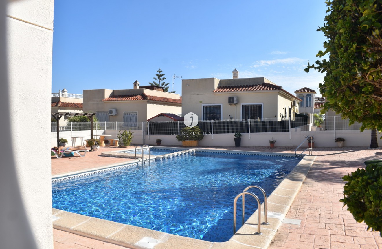 Tweedehands - Bungalow -
Algorfa - Inland