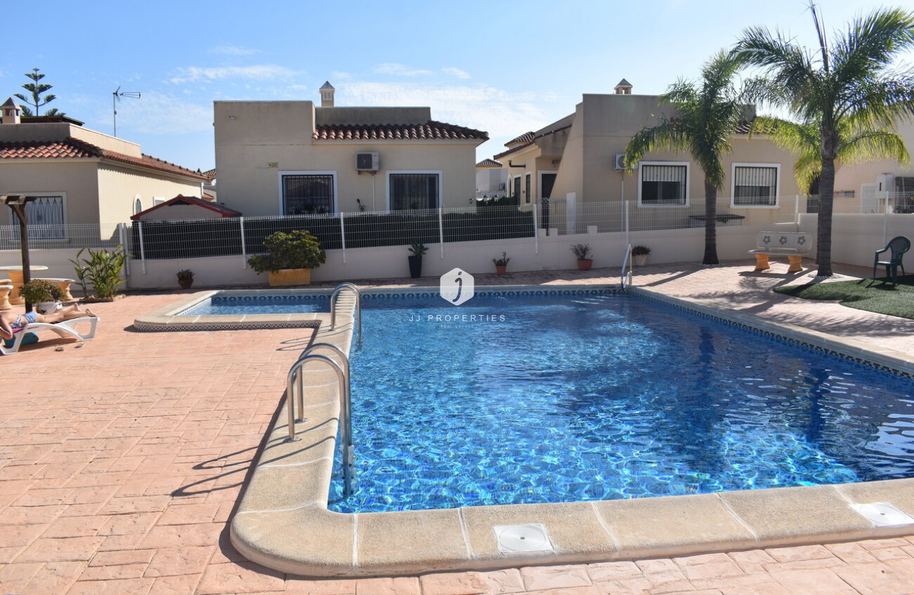 Tweedehands - Bungalow -
Algorfa - Inland