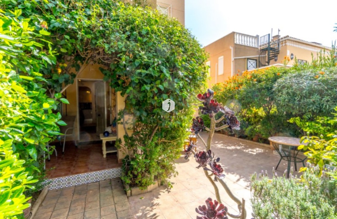 Tweedehands - Bungalow -
Torrevieja - Costa Blanca