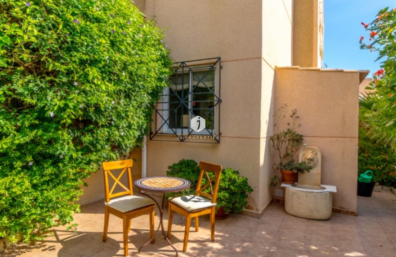 Tweedehands - Bungalow -
Torrevieja - Costa Blanca