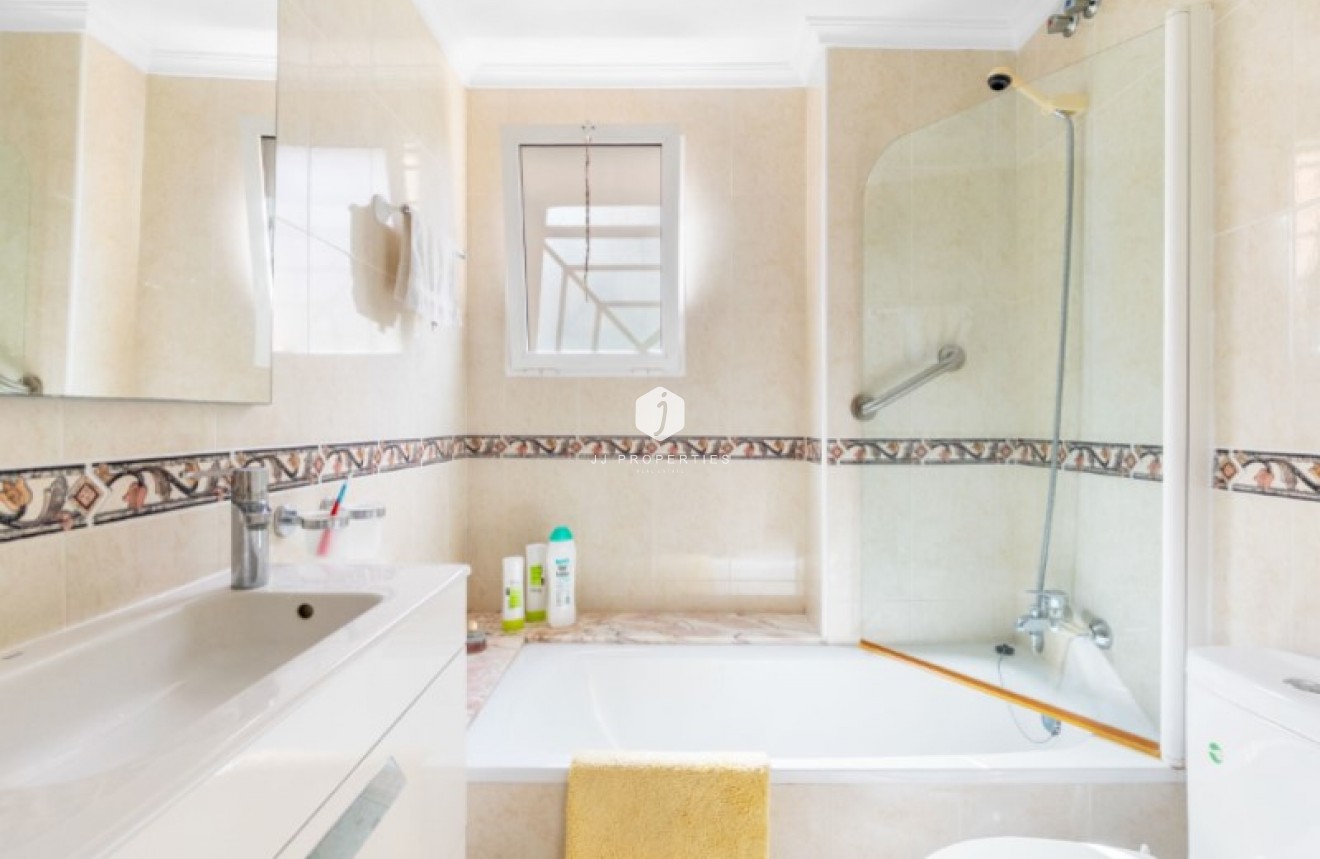 Tweedehands - Bungalow -
Torrevieja - Costa Blanca